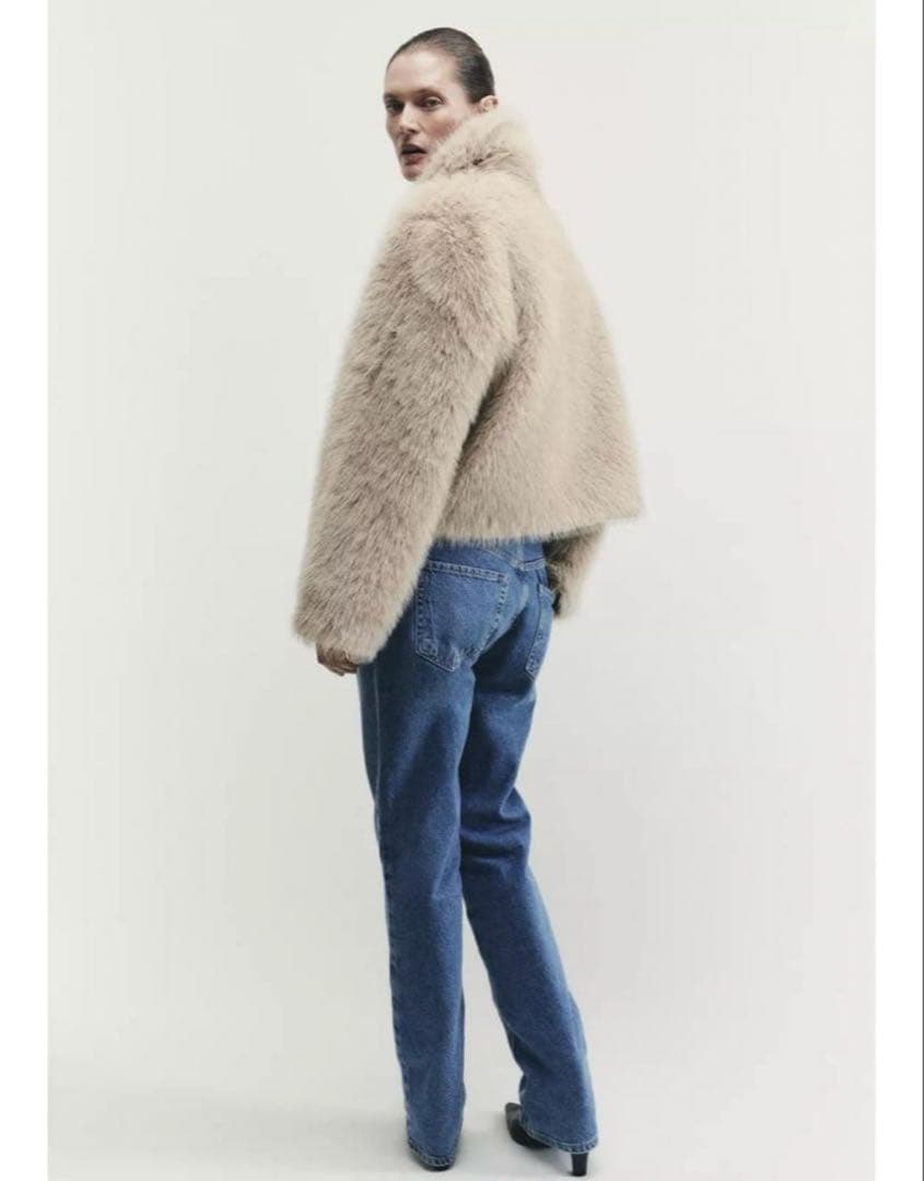 ★ZARAのダブルフェイスフェイクファージャケット★Sサイズ