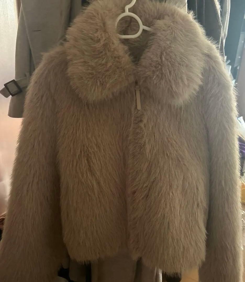 ★ZARAのダブルフェイスフェイクファージャケット★Sサイズ