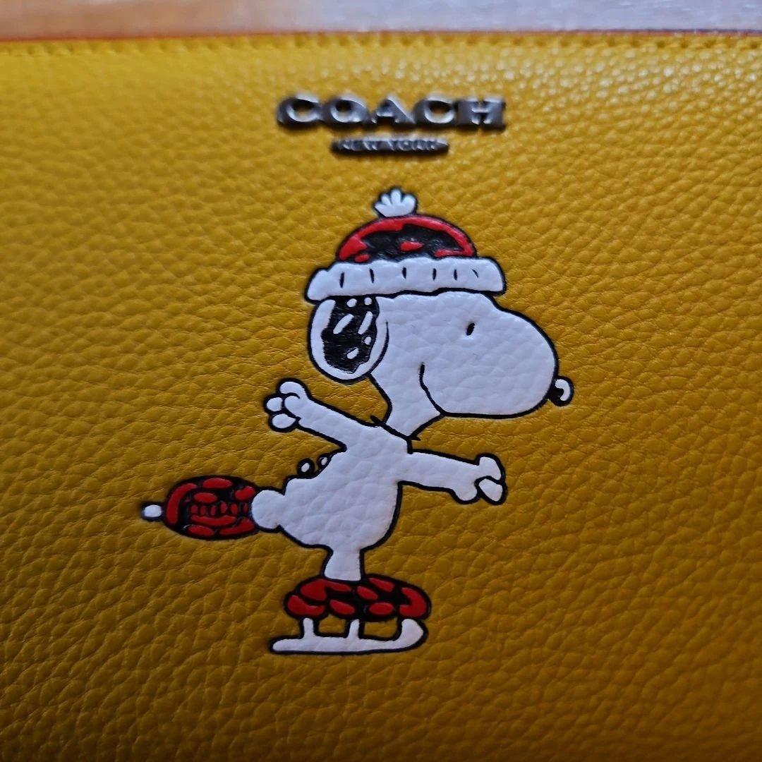 ⭐COACH X PEANUTS スヌーピー 長財布