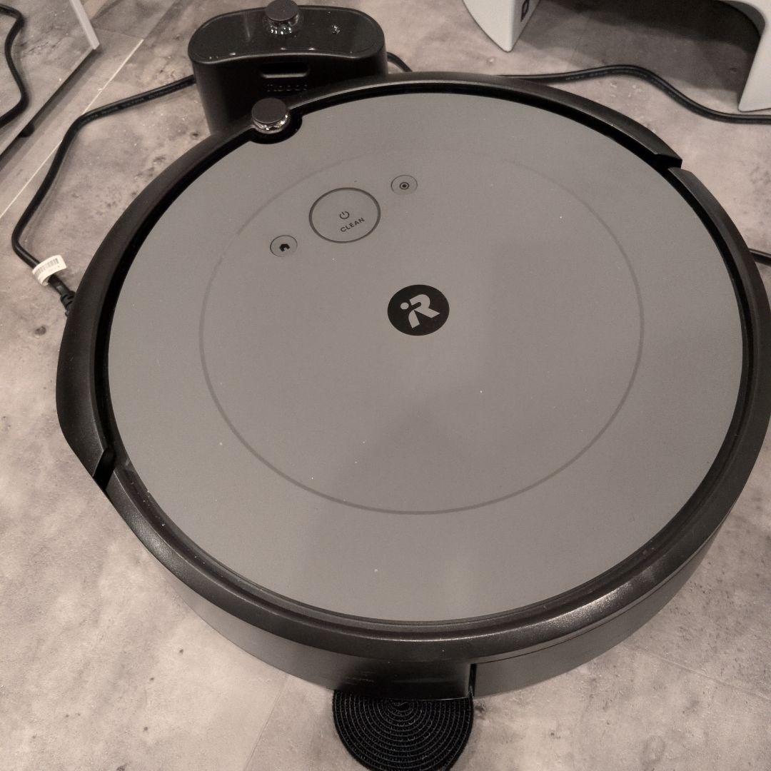 iRobot ロボット掃除機 i2