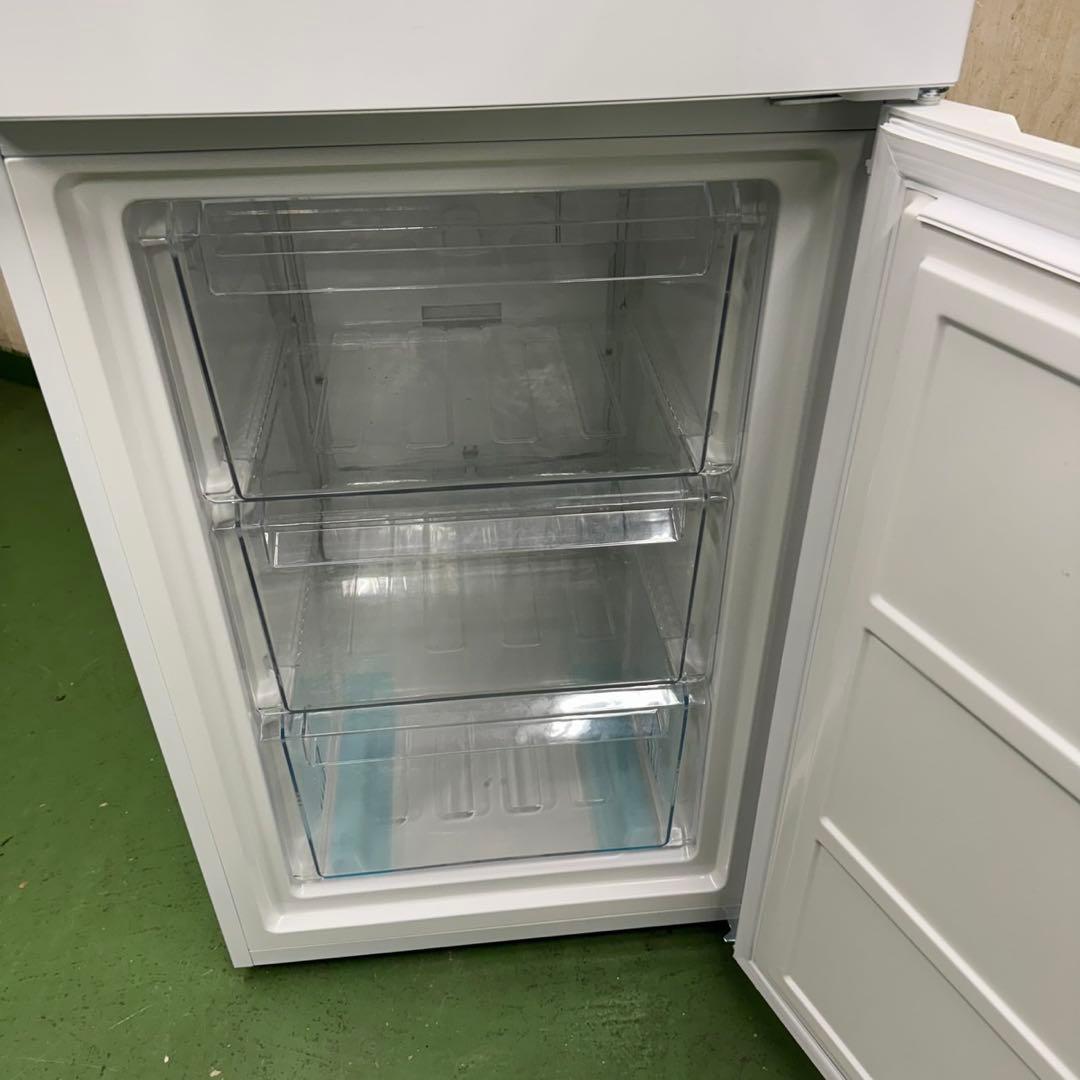 198 関東配送　冷蔵庫　大型　200L〜300L 右開き　極美品　人気モデル