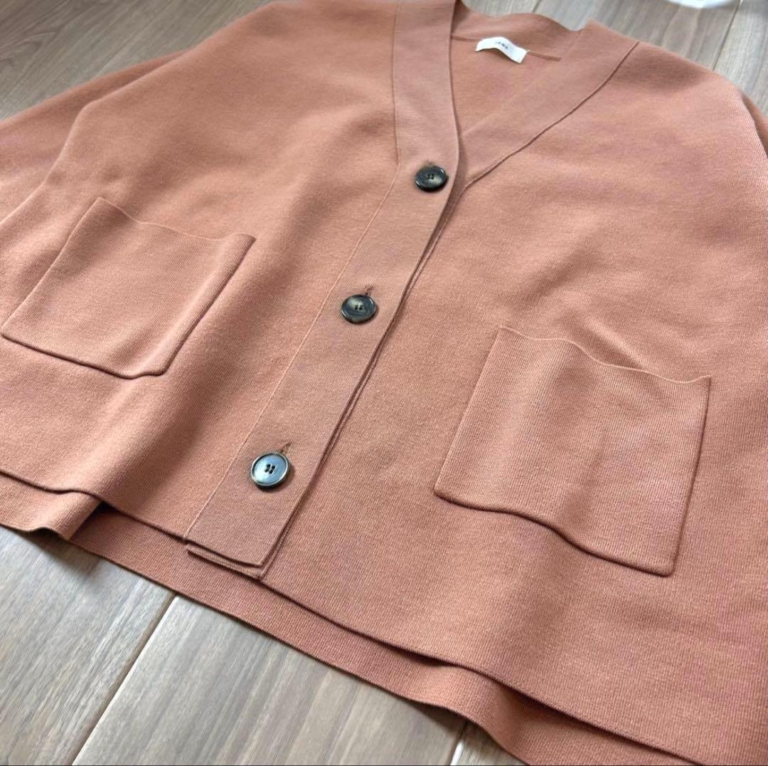 IENA スーパーファインスムースショートカーディガン　ベージュ Vネック