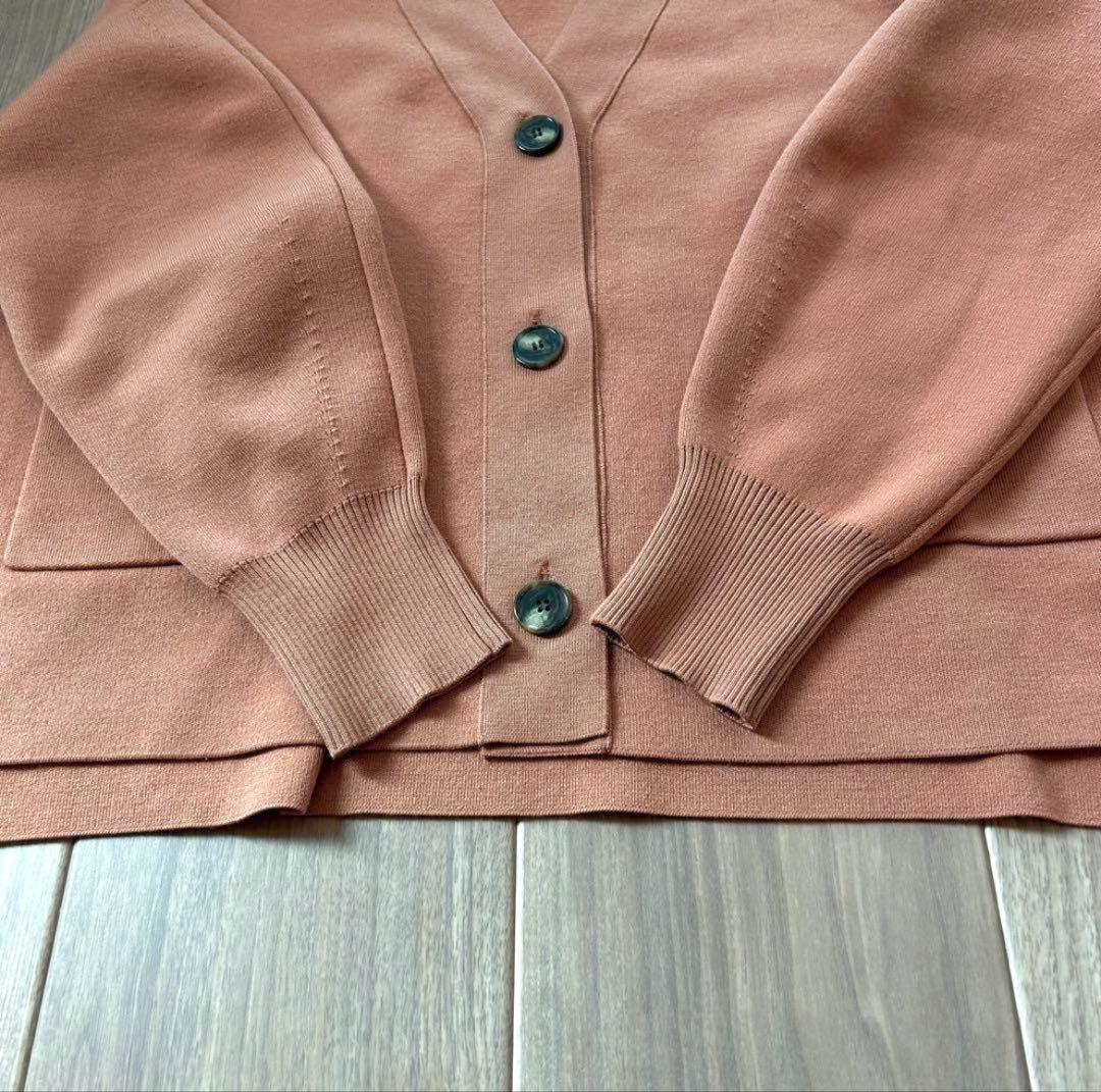 IENA スーパーファインスムースショートカーディガン　ベージュ Vネック