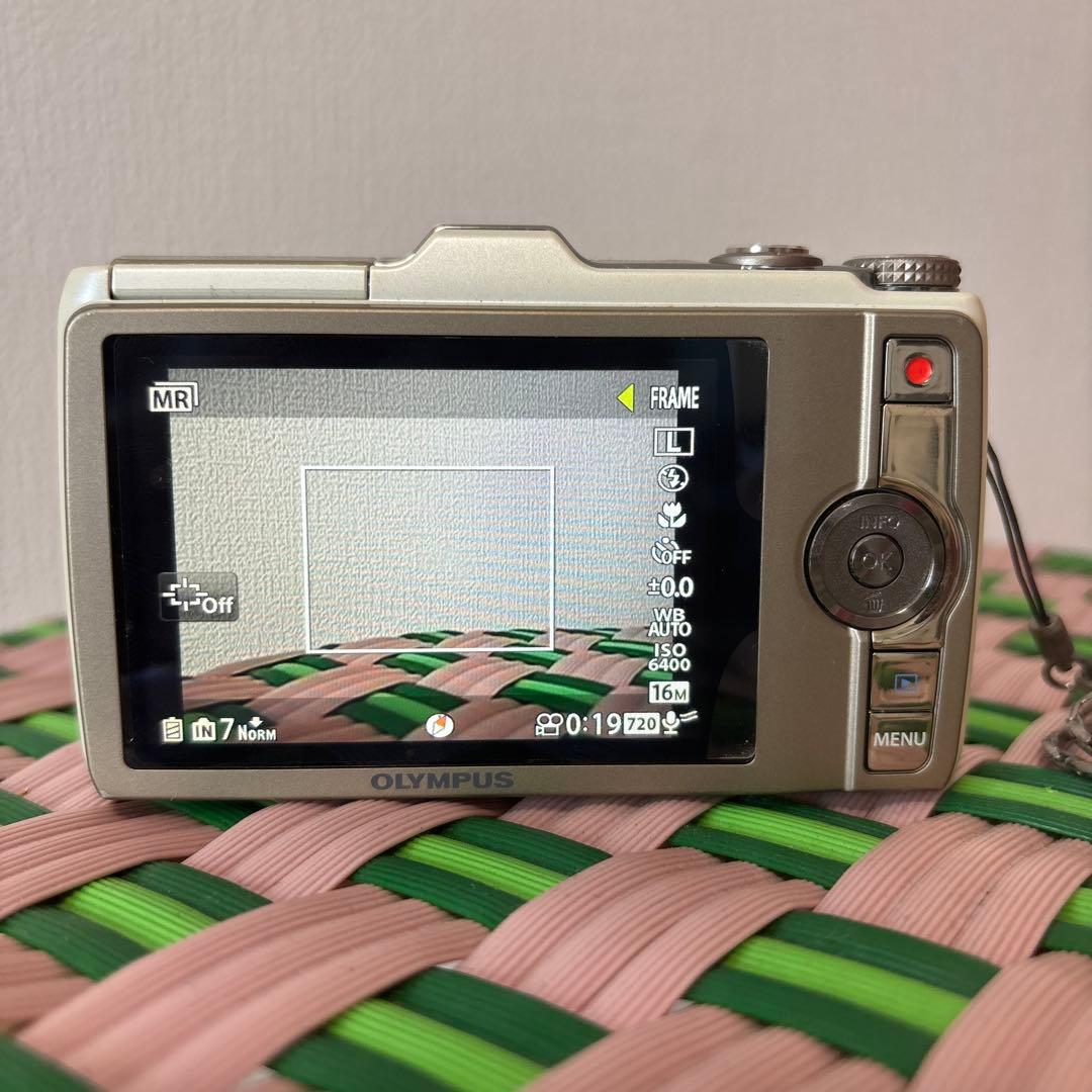 充電器付　OLYMPUS コンパクトデジタルカメラ SH-25MR