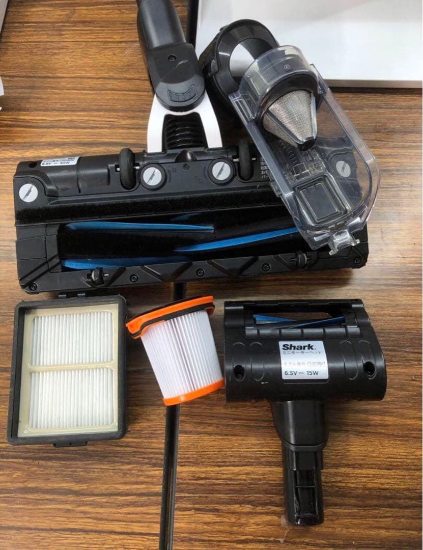 Shark シャーク　掃除機 ホワイト CS151JAE 送料無料