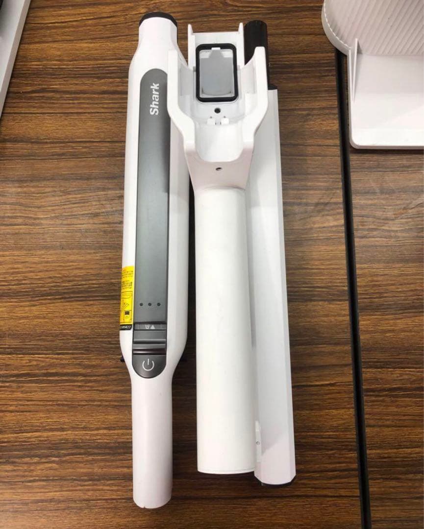 Shark シャーク　掃除機 ホワイト CS151JAE 送料無料