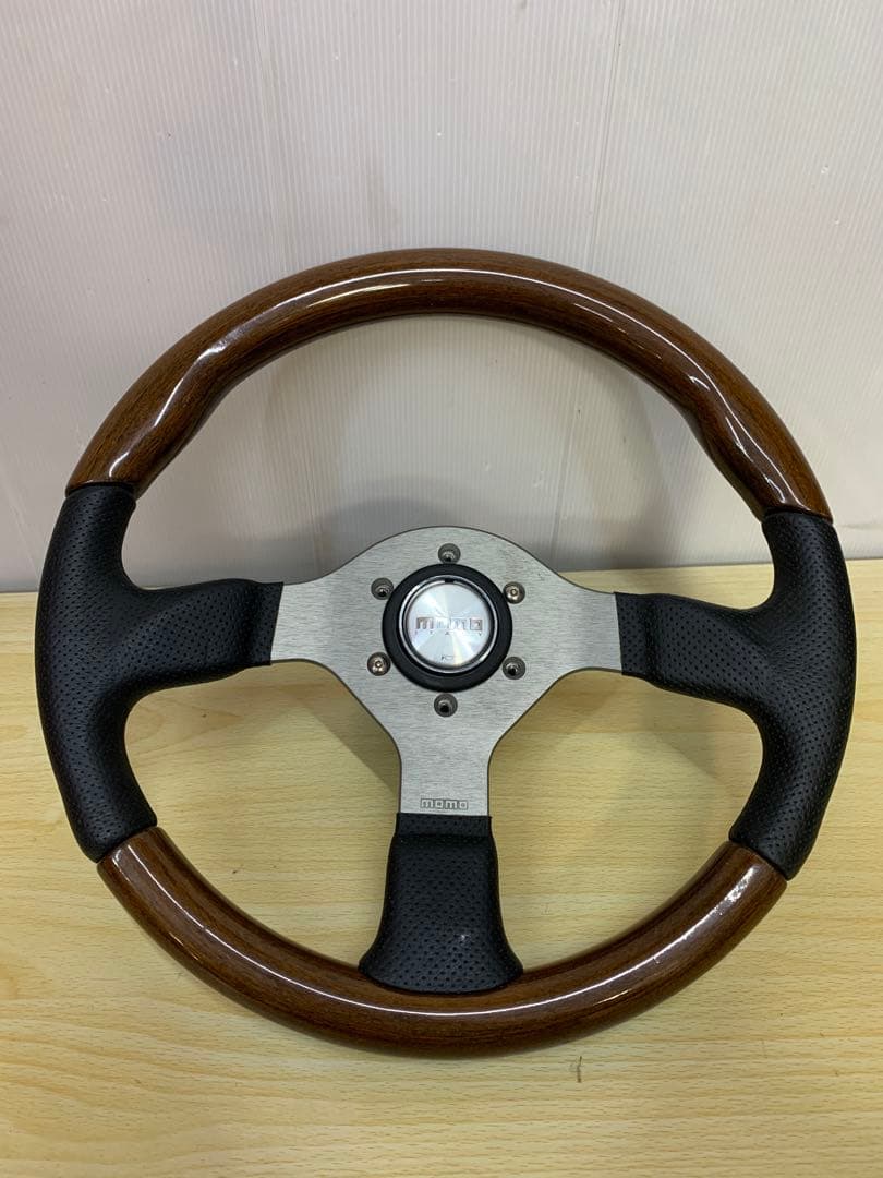 【中古】momo ウッド&レザーステアリングハンドル MM70508-14