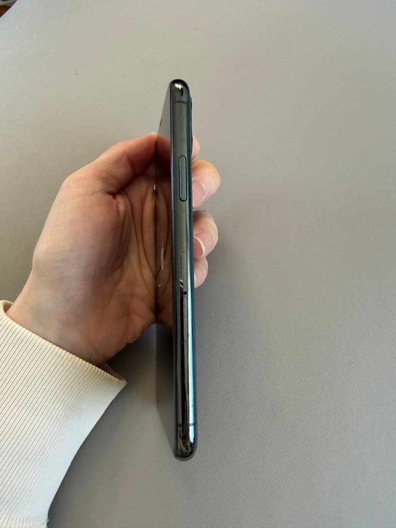 【値下げ中】iPhone 11 Pro 本体