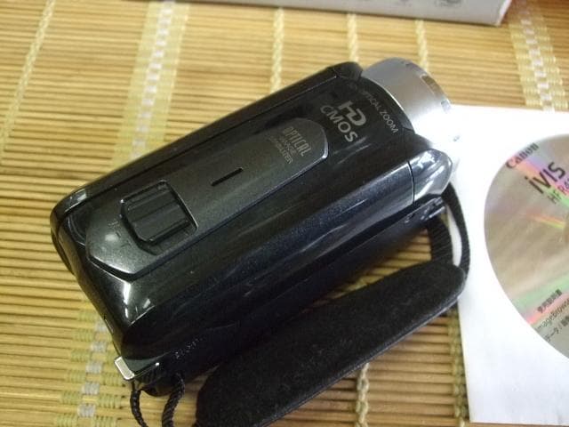 美品★キャノン　HDビデオカメラ　iVIS HF R41　予備バッテリー付