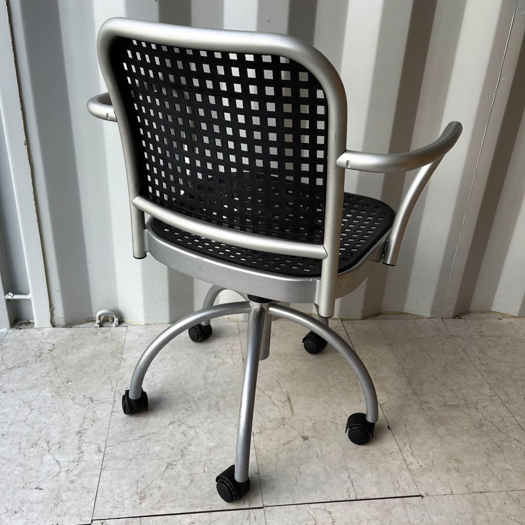 取付無料！カッシーナ デパドゥバ シルバー おしゃれブラックオフィスチェア✨