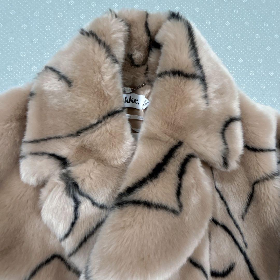 【新品✨】定価4.2万 jakke RITA フェイクファーコート　Mサイズ