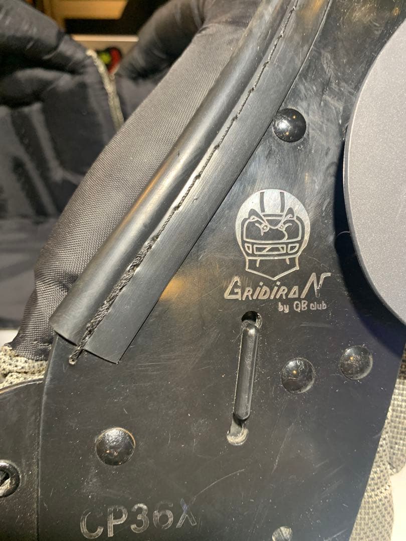 アメリカンフットボール　ローリングス　 ショルダーパッド