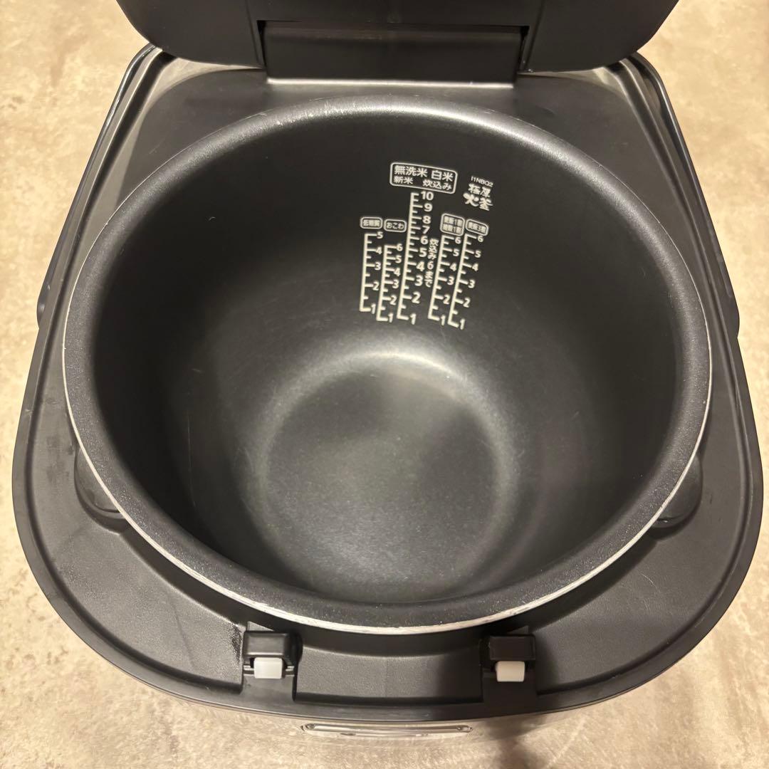 2024年製　アイリスオーヤマ　IHジャー炊飯器　一升炊き RC-IK10-B