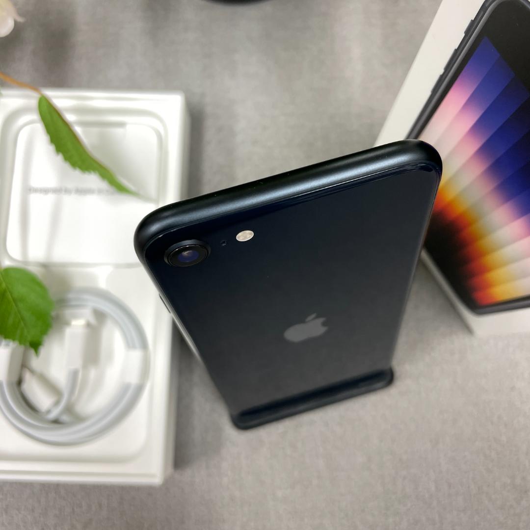 iPhoneSE 第3世代 128GB SIMフリー ミッドナイト 送料無料