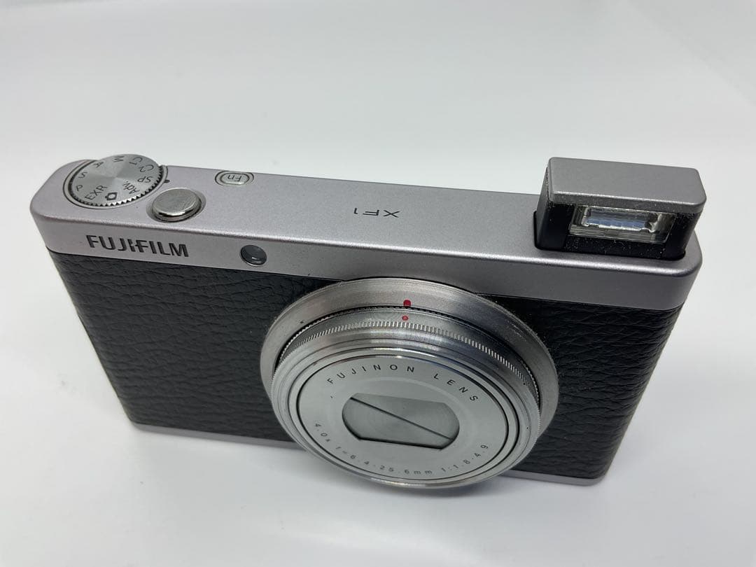 FUJIFILM XF1 コンパクトデジタルカメラ 本体＋付属品セット