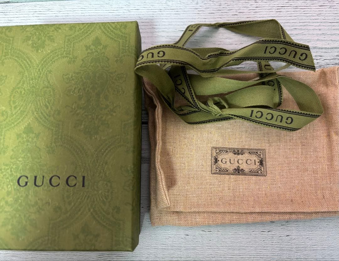 新品未使用　GUCCI グッチ GGエンボスレザー 6連 キーケース　キーリング