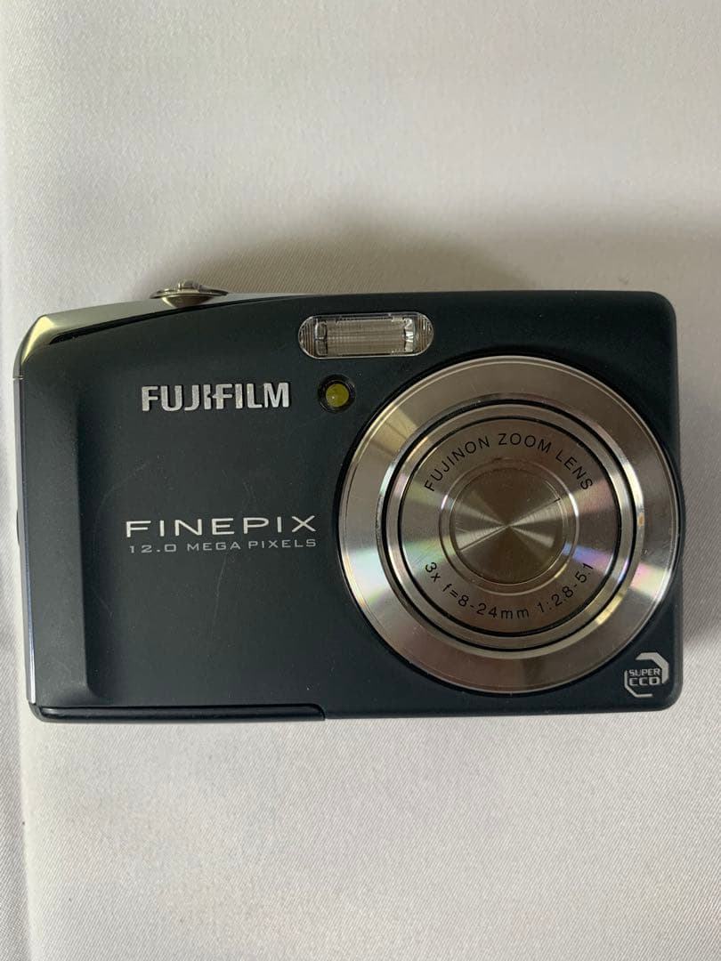 FUJIFILM FINEPIX F50fd 富士フイルム　動作確認済