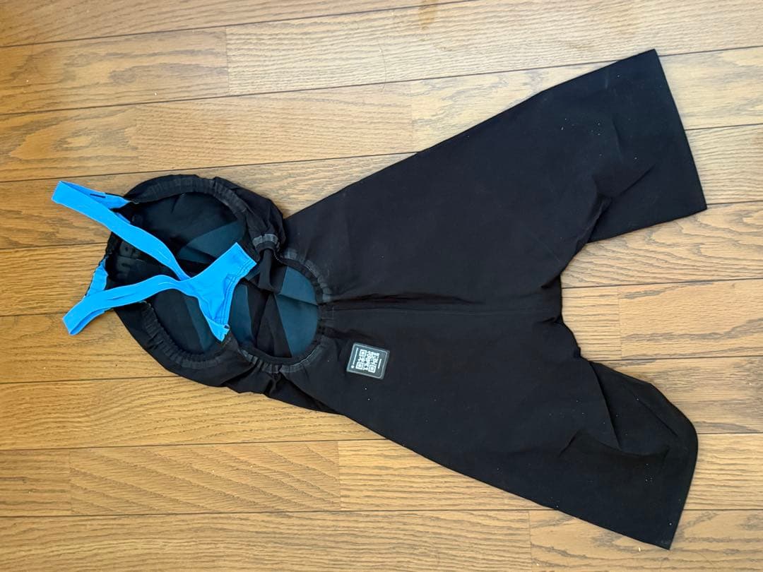 美品　アリーナ　高速水着　競泳水着　アクアフォースストーム　MF M