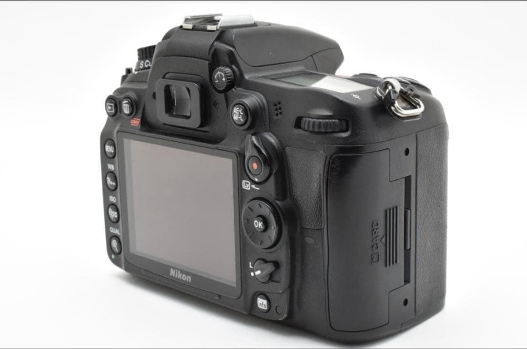 Nikon ニコン D7000 ボディ 美品 ケース付 ストラップ付 純正