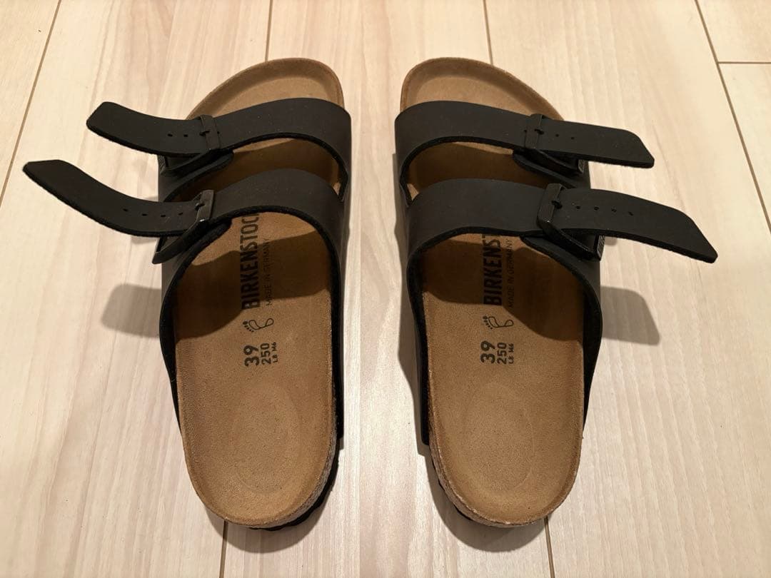 BIRKENSTOCK ブラック サンダル 39 レギュラー