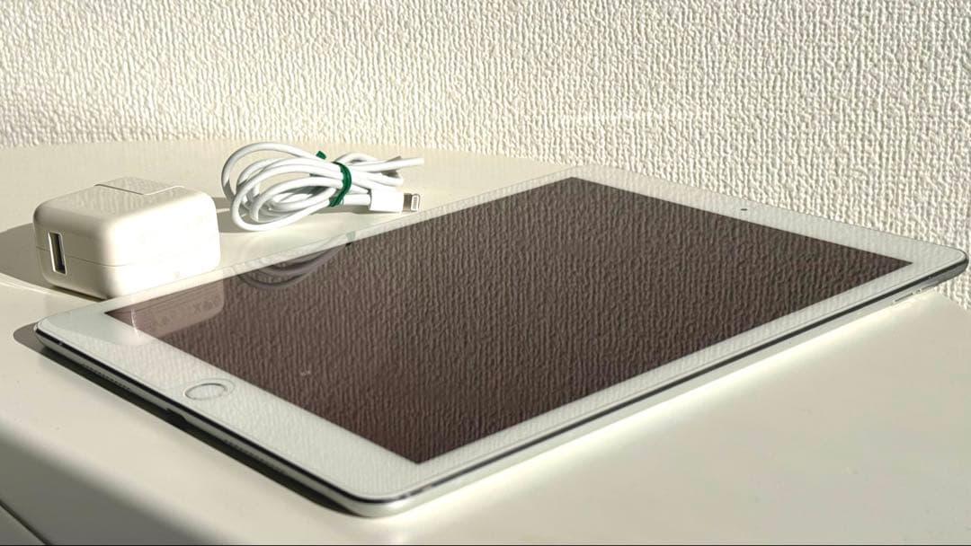 iPad Pro 9.7インチ Wi-Fiモデル 128GBシルバー