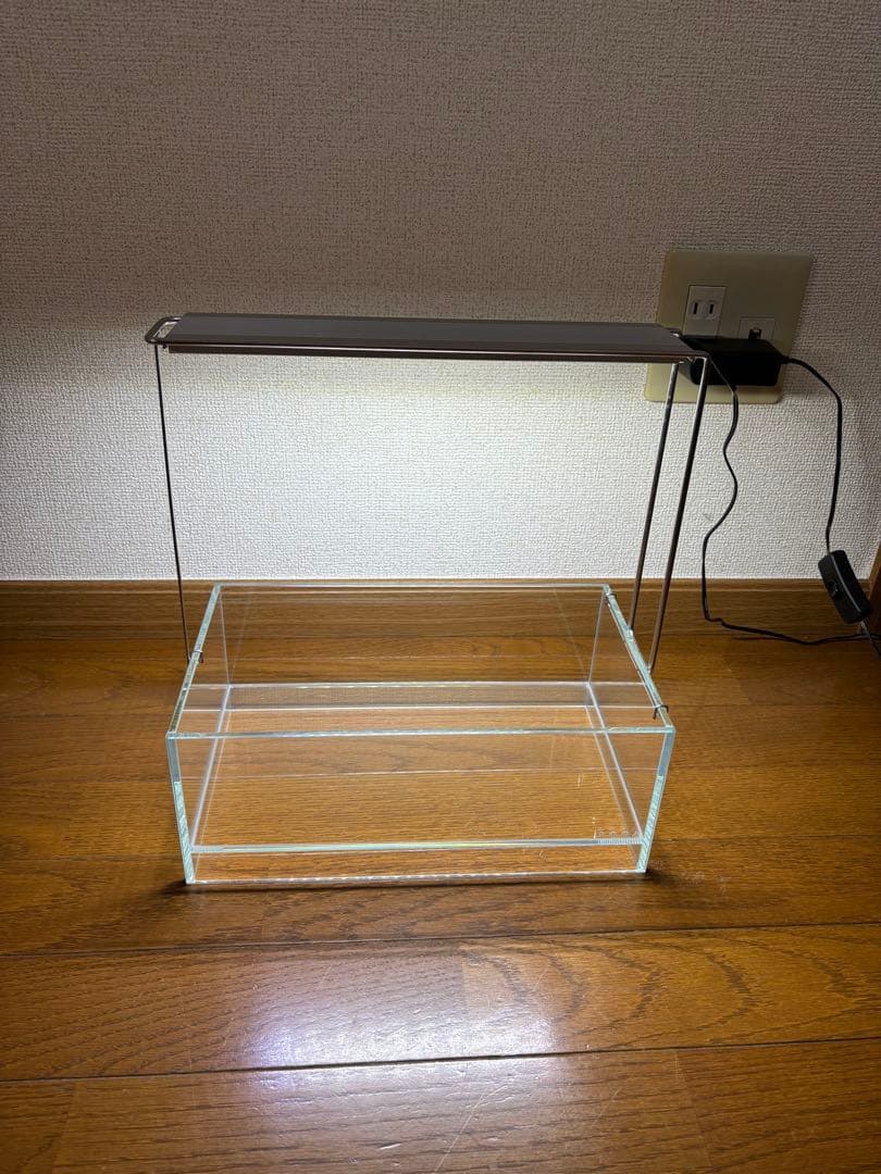 引取限定　ADA製　30cm水槽2個と照明　キューブガーデン　アクアスカイ