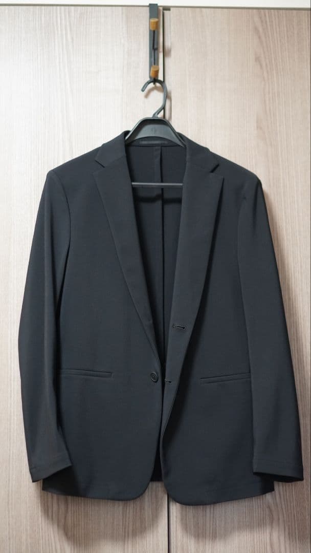 Theory ビジネスジャケット 黒　ウォッシャブル