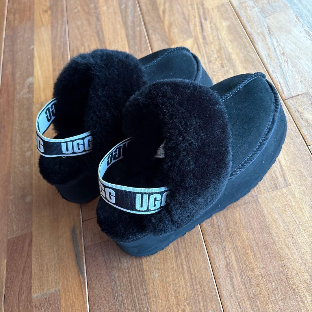 UGG アグ　Funkette ファンケット 23