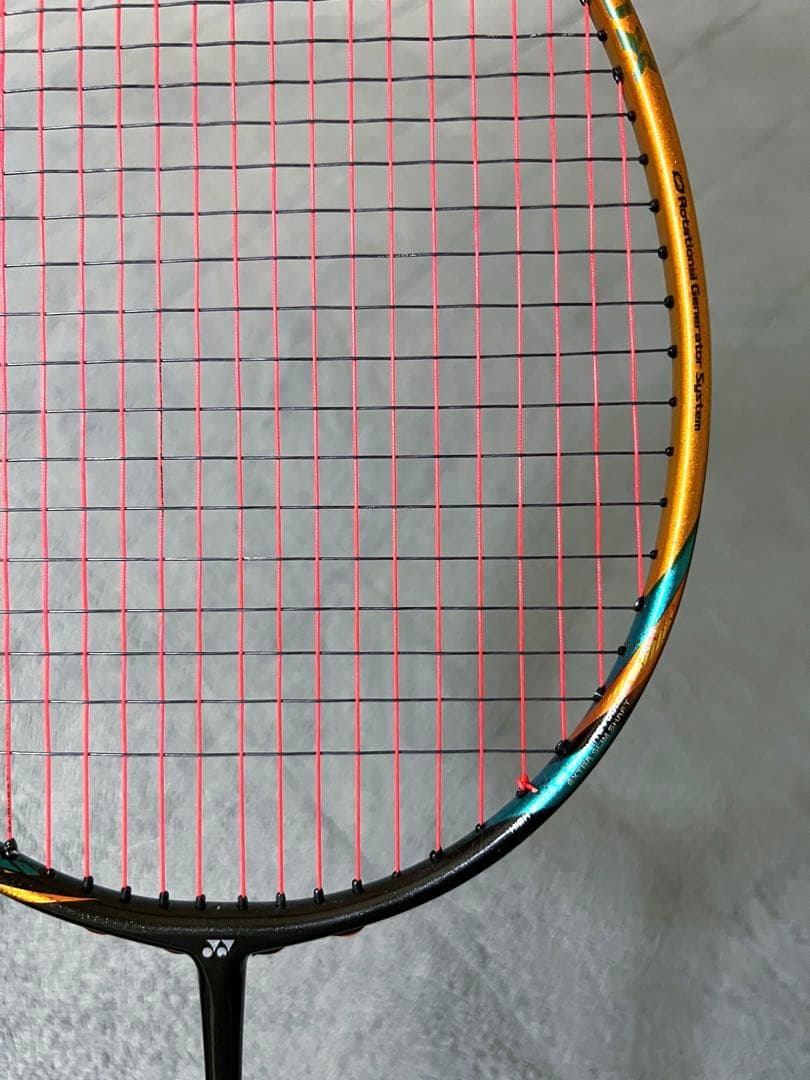 バドミントンラケット アストロクス88dプロ 4U