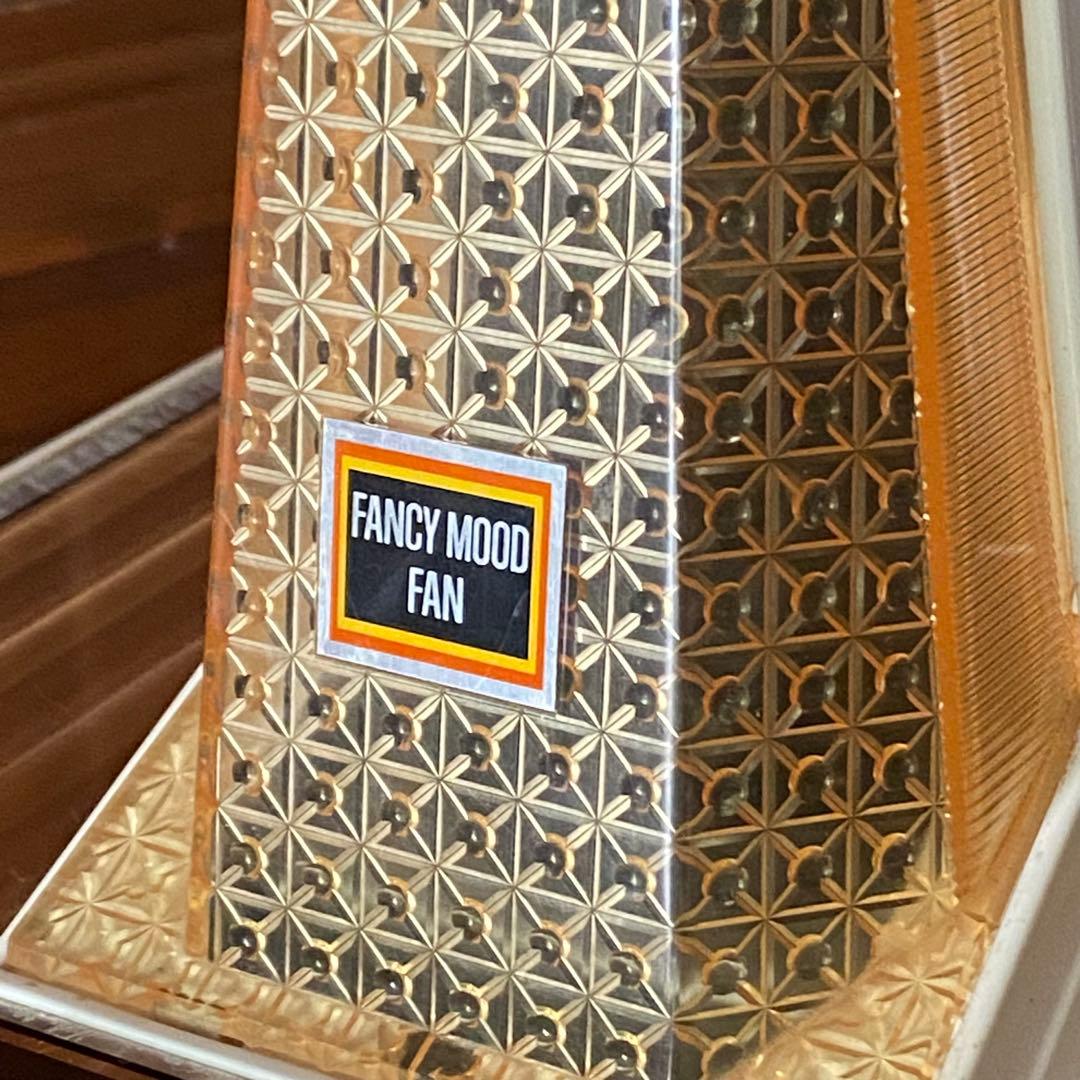 昭和レトロ　扇風機　ライト点灯します　希少　レトロポップ　美品　オレンジ