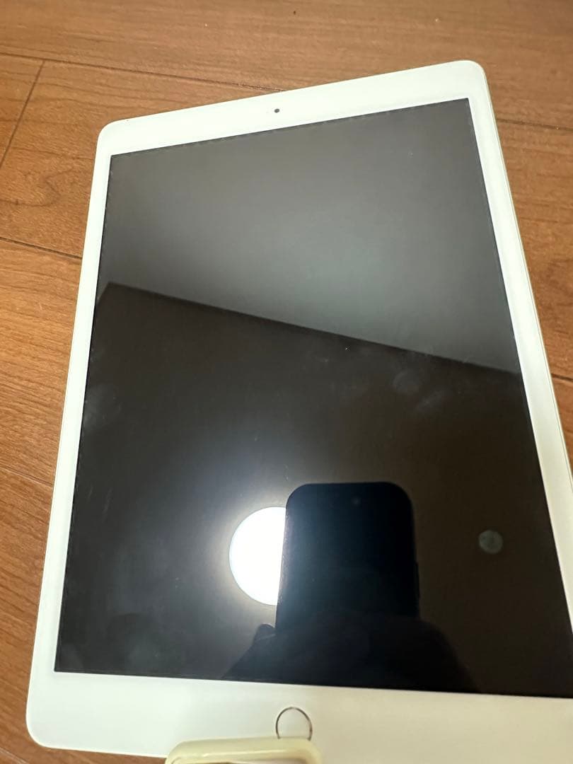 Apple iPad (第8世代) 32GB シルバー