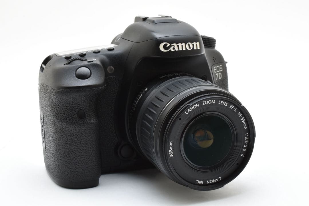 Canon EOS 7D Mark II ボディ ＋ EF-S 18-55mm