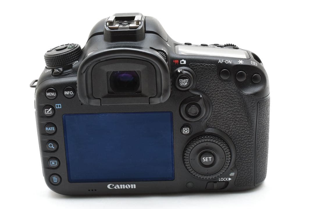 Canon EOS 7D Mark II ボディ ＋ EF-S 18-55mm