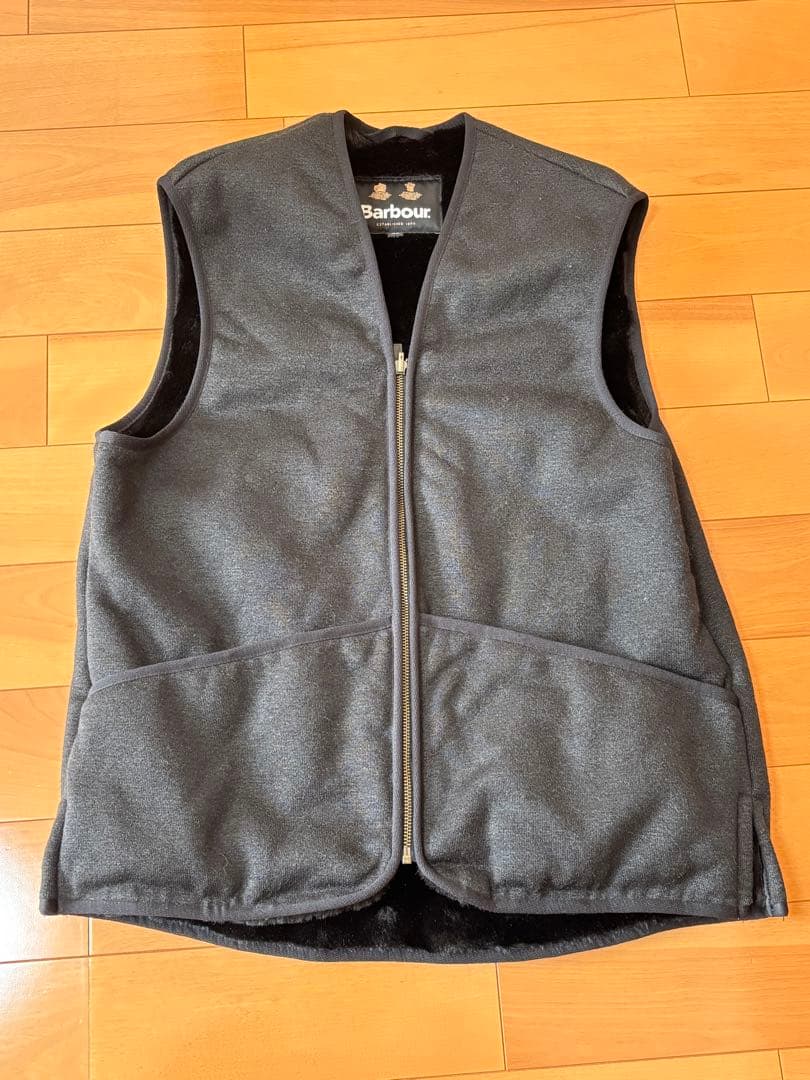 フロントジップ ファー ライナー ベスト （ユニセックス） ブラック 40