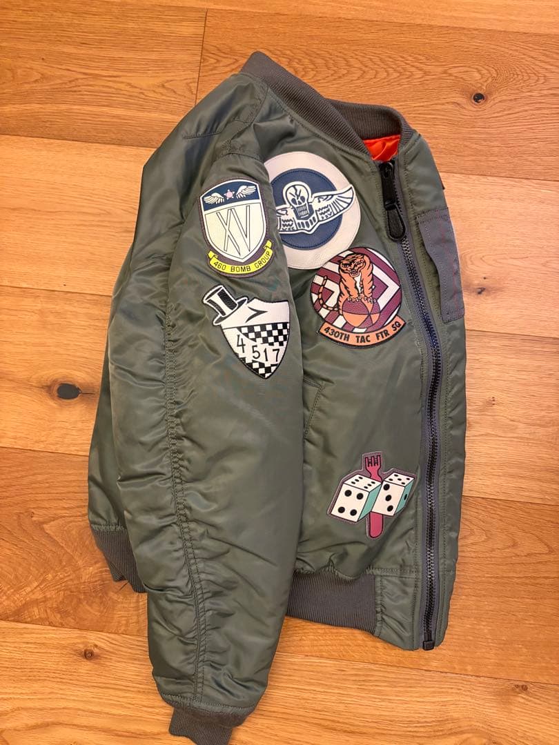 AVIREX MA1 TOPGUNモデル　レディース