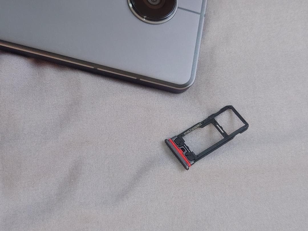 AQUOS sense7 plus A208SH シャープ グレー　SIMフリー