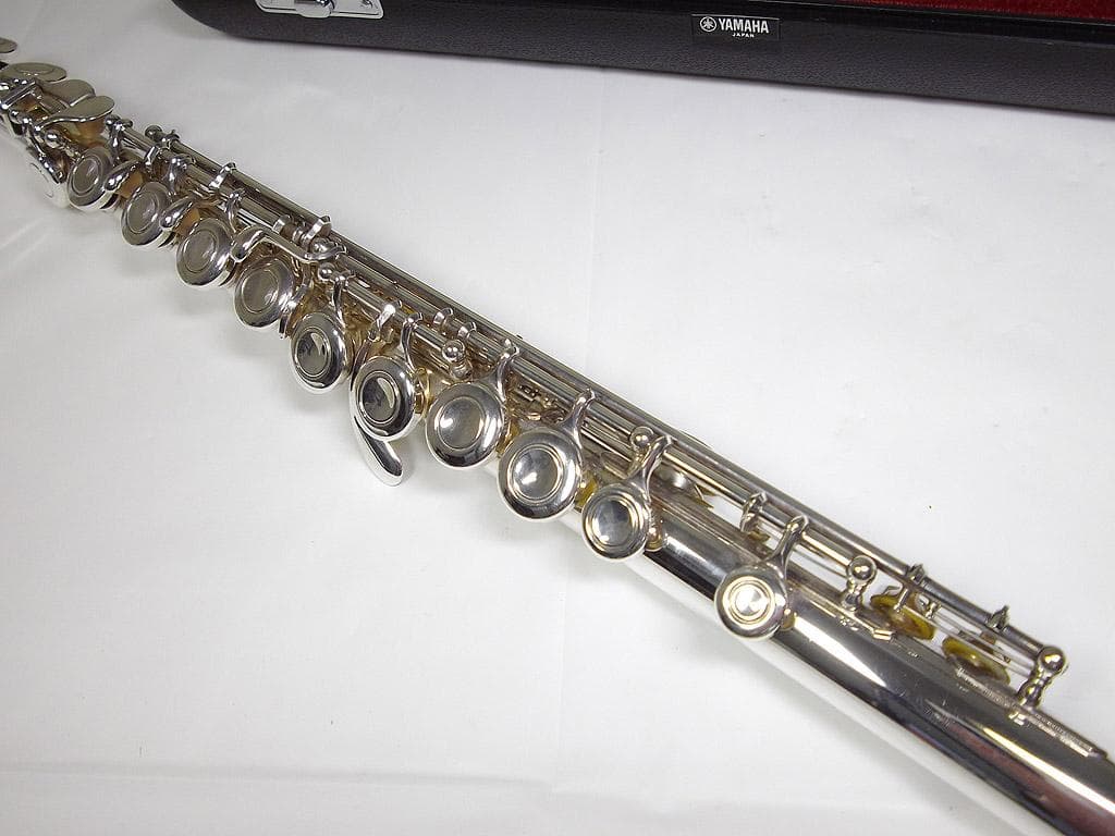 ヤマハフルート YFL211S(Eメカ銀メッキ) YAMAHA