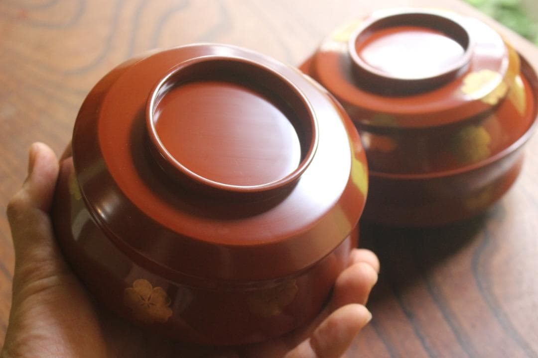 デッドストック！深みある朱漆に優美な梅蒔絵の映えるお椀2点（検輪島塗京塗雑煮椀