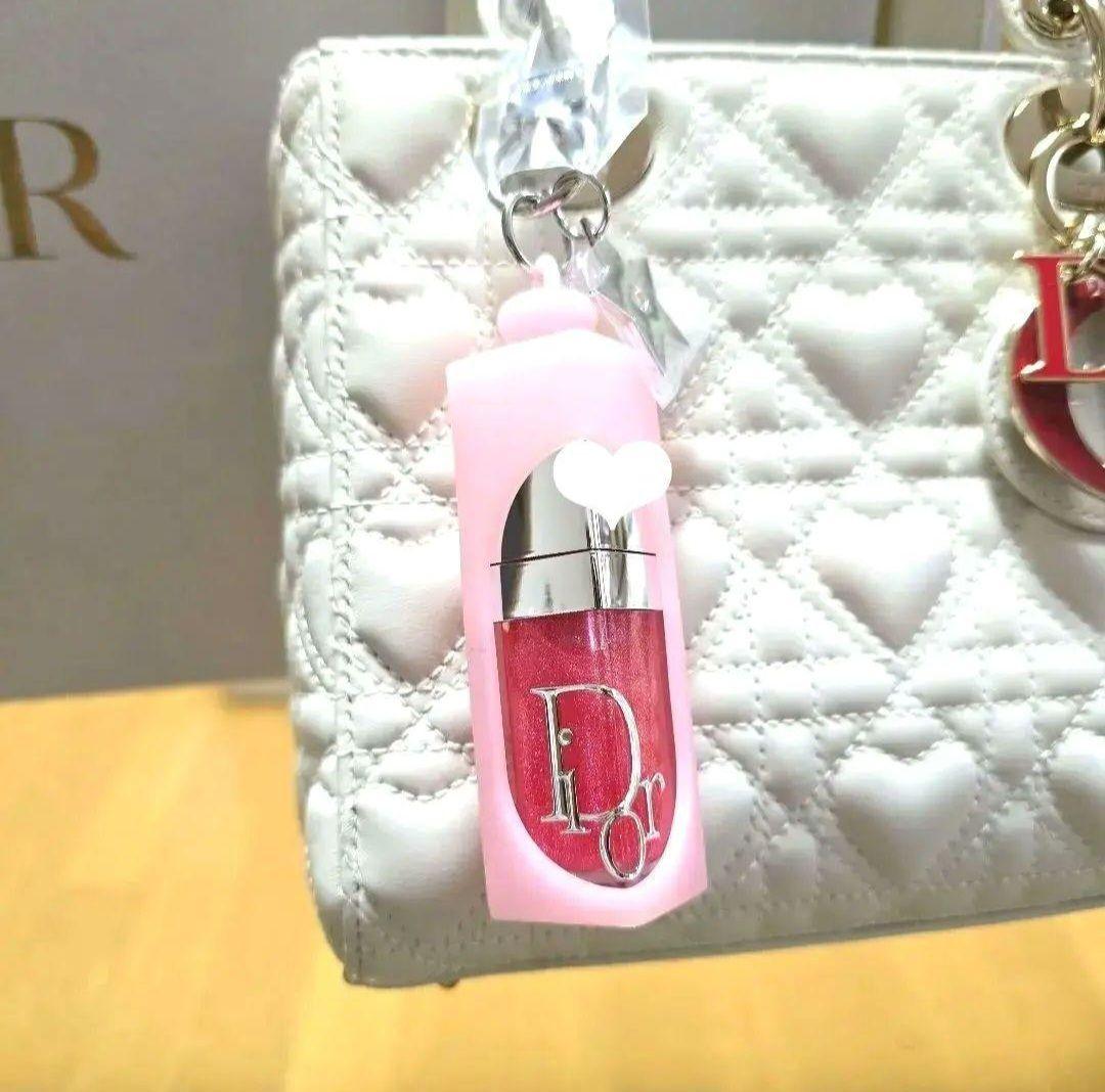 user_e02382feさま♥2点Dior オイルチャームキーホルダーファンデ