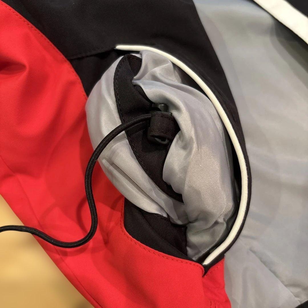 DESCENTE スキーウェアセット 130㎝ 男の子 長さ調節機能付