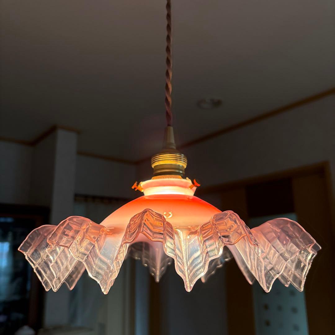 フランスアンティーク　オパールセントガラスシェード　ペンダントランプ