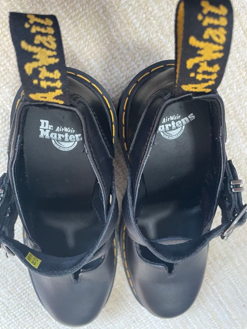 値下げしました‼️ドクターマーチン　メリージェーン　23cm