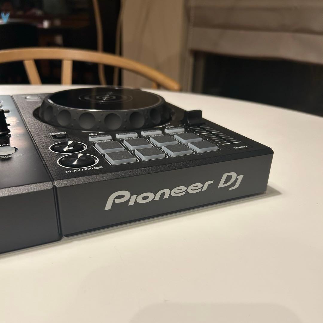 AKIRA　Pioneer DJ DDJ-400