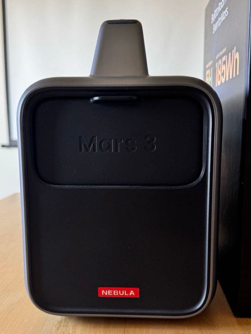 Anker Nebula Mars 3 プロジェクター