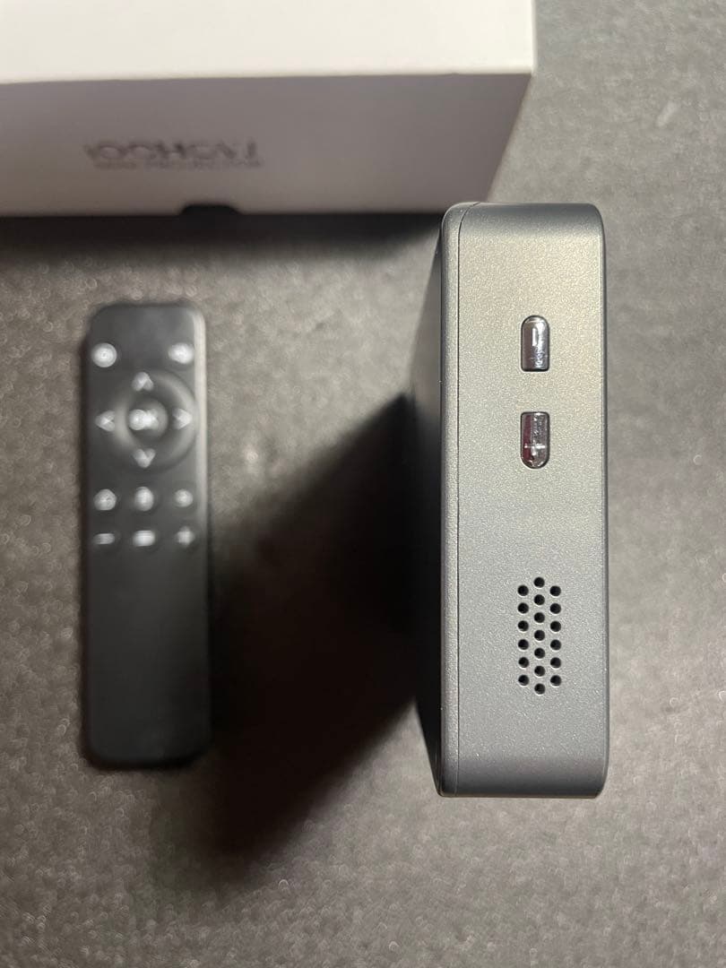 iOCHOW io2 ミニ　プロジェクター　投影機