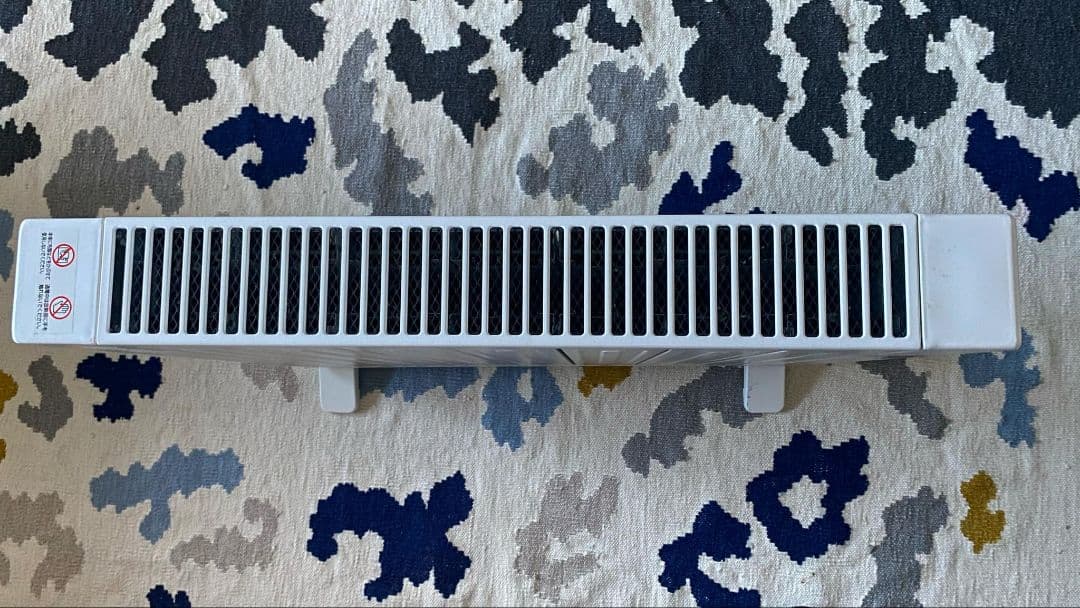 ホワイト スリムデザイン 電気ヒーター エスケイジャパ。