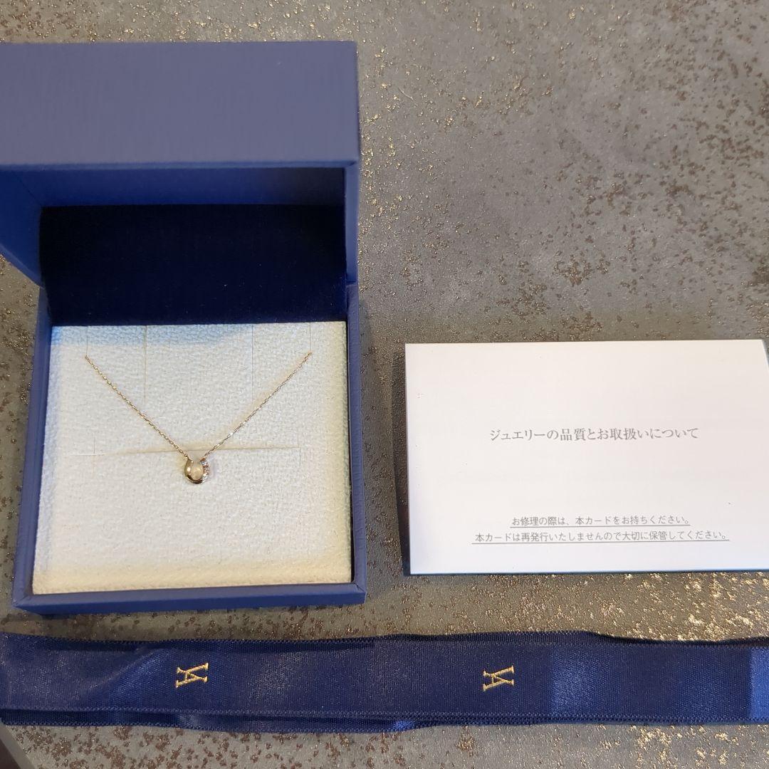 ヴァンドーム青山　ホースシューネックレス