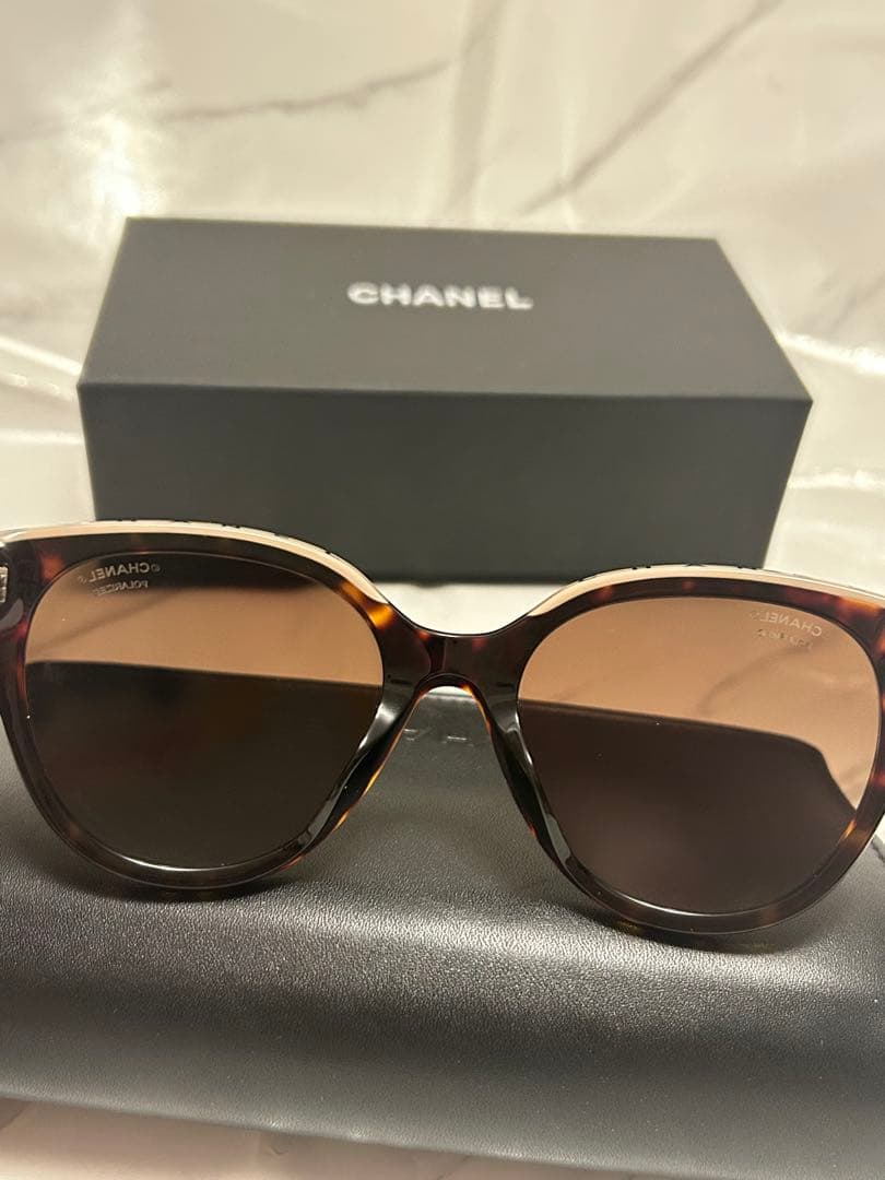 美品 chanel サングラス