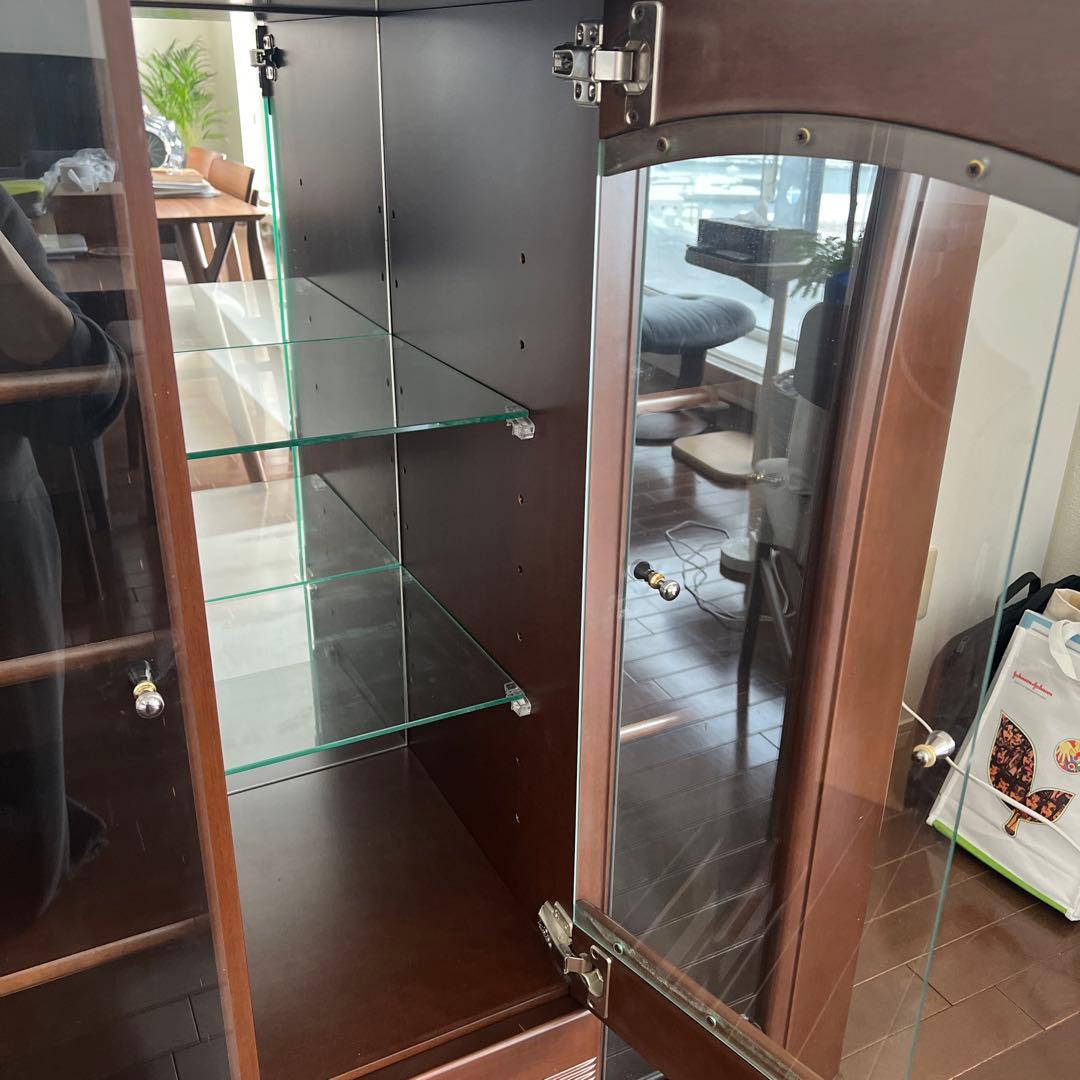 ‼️もんちもんちページ‼️ 高級ガラス扉キャビネット 飾り棚