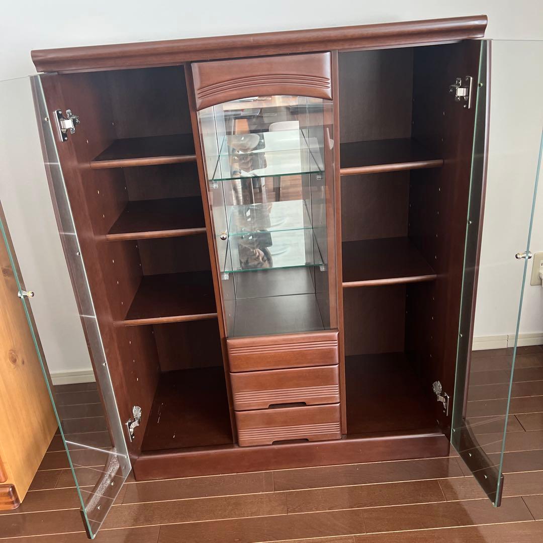 ‼️もんちもんちページ‼️ 高級ガラス扉キャビネット 飾り棚
